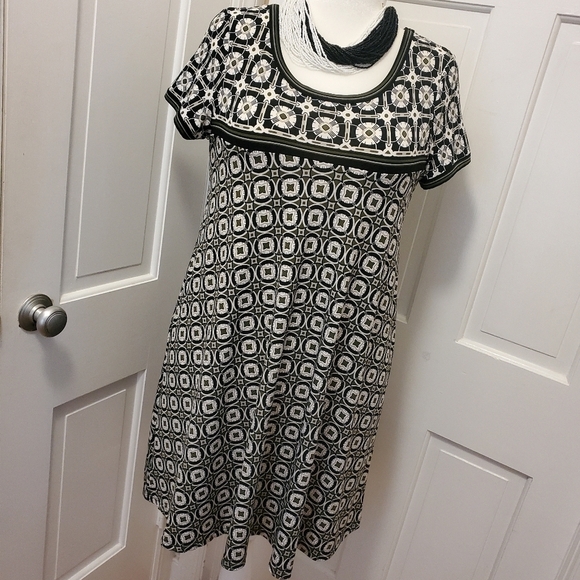 Max Studio Black & White Geometric Jersey Knit Dress Size Large - Picture 3 of 10
